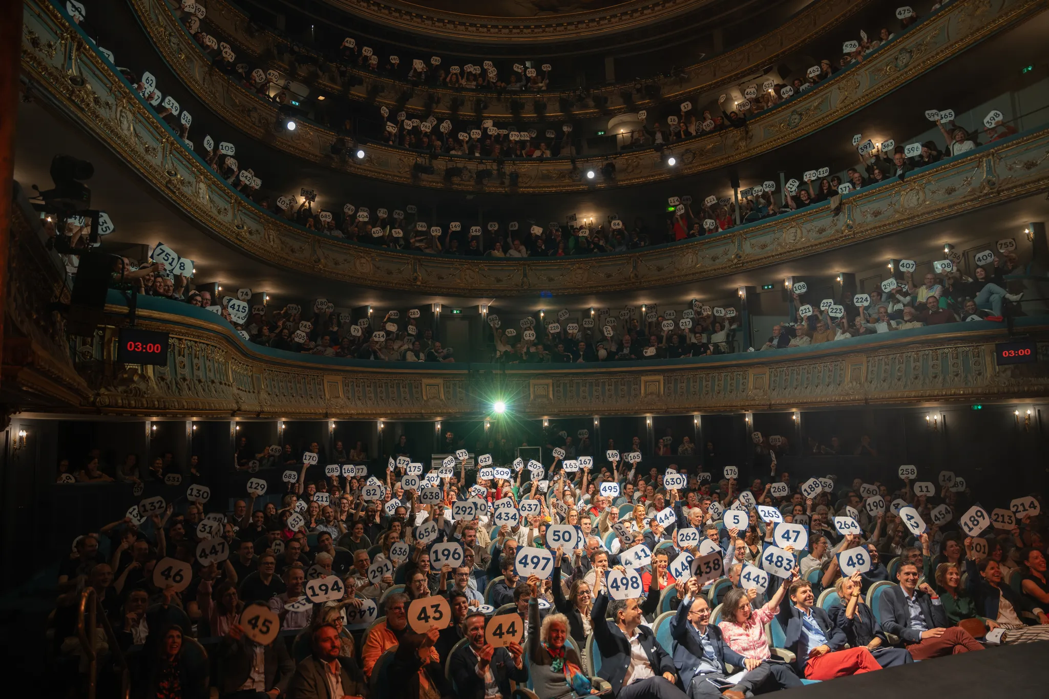 La quatrième édition nantaise de la “Nuit du bien commun”, en 2024, au Théâtre Graslin. Photo : Privat Millet