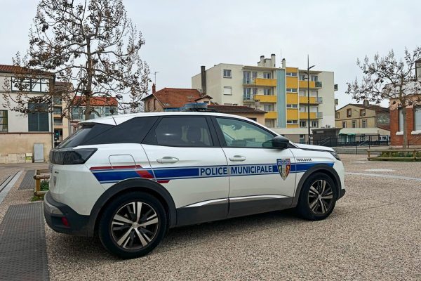 Voiture police municipal toulouse