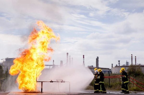 Exercice de pompiers en 2021 sur le site de la raffinerie de Donges. Photo : Ville de Donges