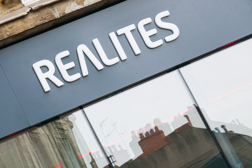 Le promoteur Réalités survit, ses partenaires et clients trinquent