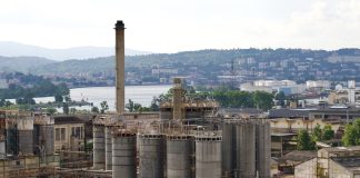 Silos de stockage du PVC de l’usine Kem One de Saint-Fons – Hugo Coignard
