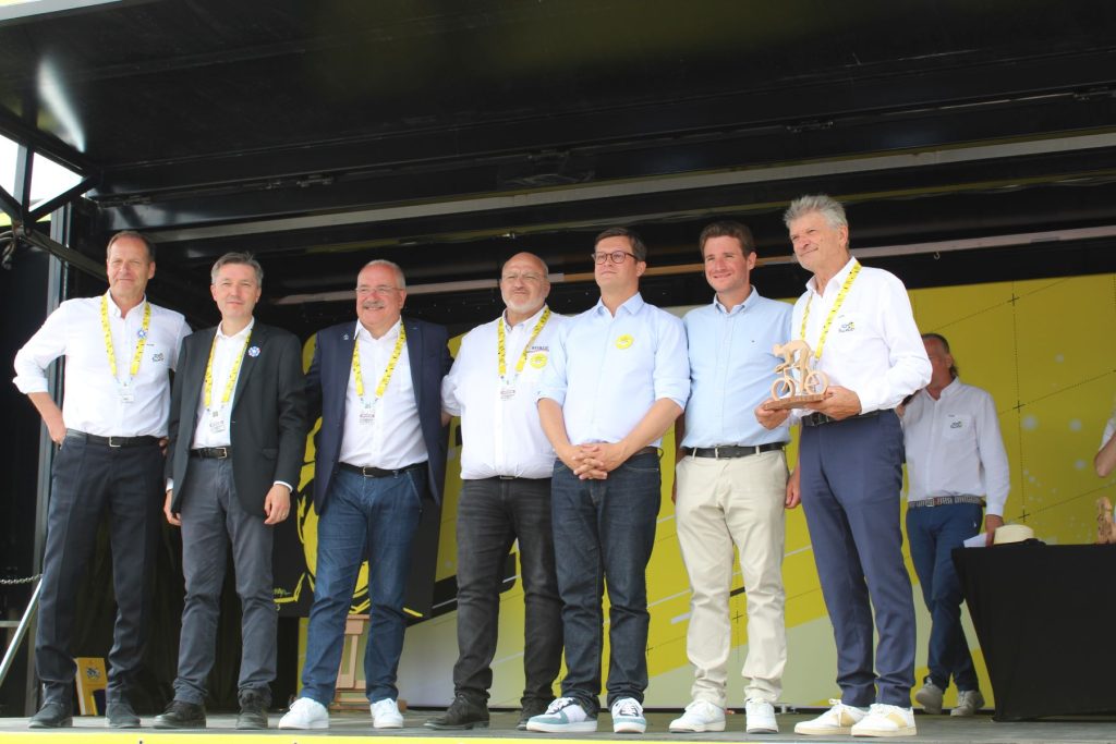 Succès populaire mais factures salées : Christian Poiret réalise son rêve de Tour de France
