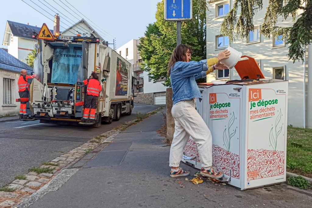 Poubelles de biodéchets à Nantes : le succès en demi‐teinte d’un déploiement au forceps