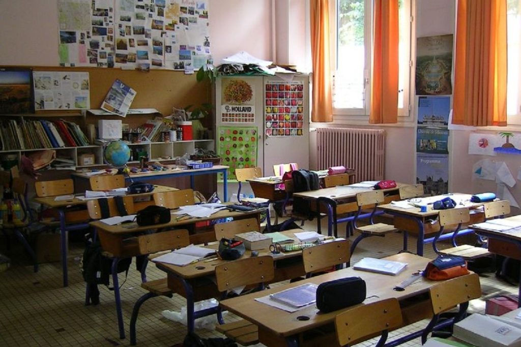 Homophobie : le rectorat de Lyon reconnaît enfin la paternité du prof en couple avec un homme
