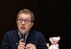 René Martin écarté de la Folle journée par la Ville de Nantes qui saisit le procureur de la République René Martin lors d'une conférence de presse de la Folle journée de Tokyo, en 2024. Photo : Instagram de La Folle journée de Tokyo
