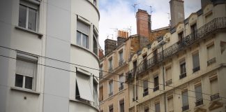 Encadrement des loyers à Lyon et Villeurbanne : petite tuile juridique mais revers politique