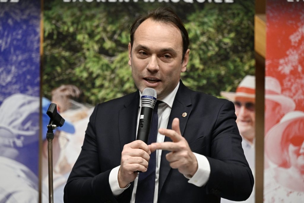 Municipales 2026 à Bron : le sortant LR Jérémie Bréaud en pole position