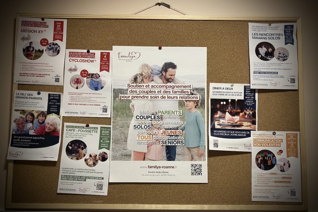 Familya, l’association proche des anti‐IVG, soutenue par Pierre‐Edouard Stérin, la Région et… la métropole de Lyon