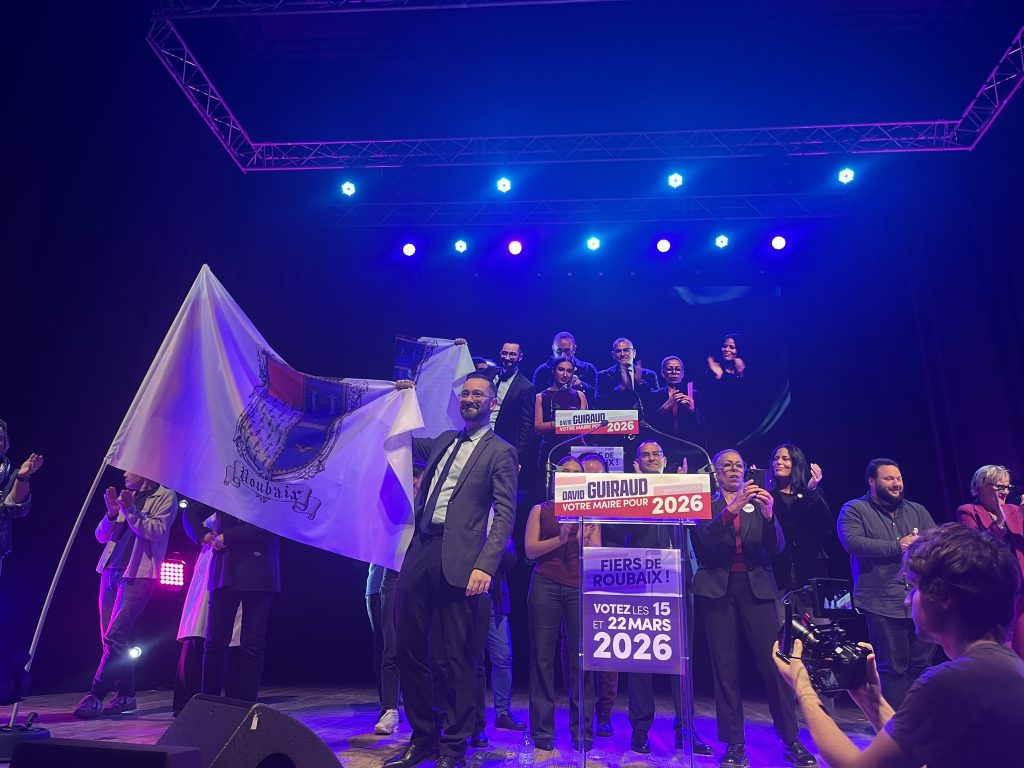 Pour son premier meeting solo, l’insoumis David Guiraud s’improvise poète à Roubaix