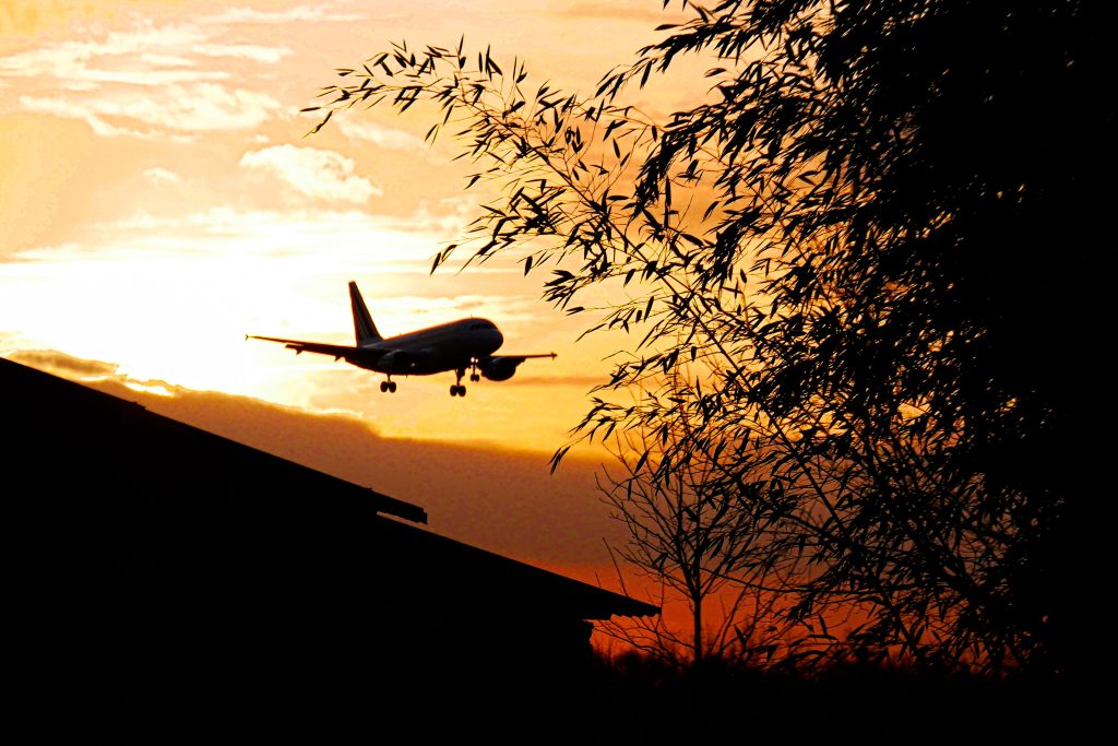 Les actionnaires du projet d’aéroport à Notre‐Dame‐des‐Landes veulent toucher leurs dividendes