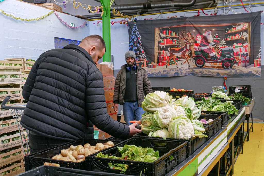 Entre baisse des dons et produits médiocres, l’aide alimentaire nantaise chancelle