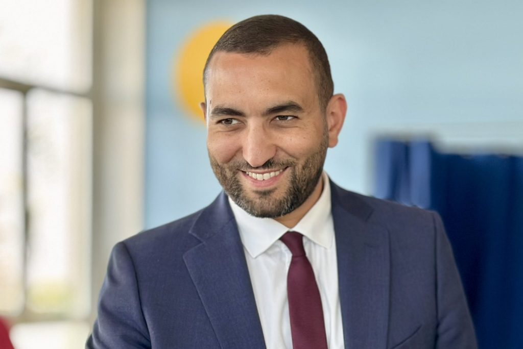 Le centriste Mounir Belhamiti, huitième candidat à la mairie de Nantes