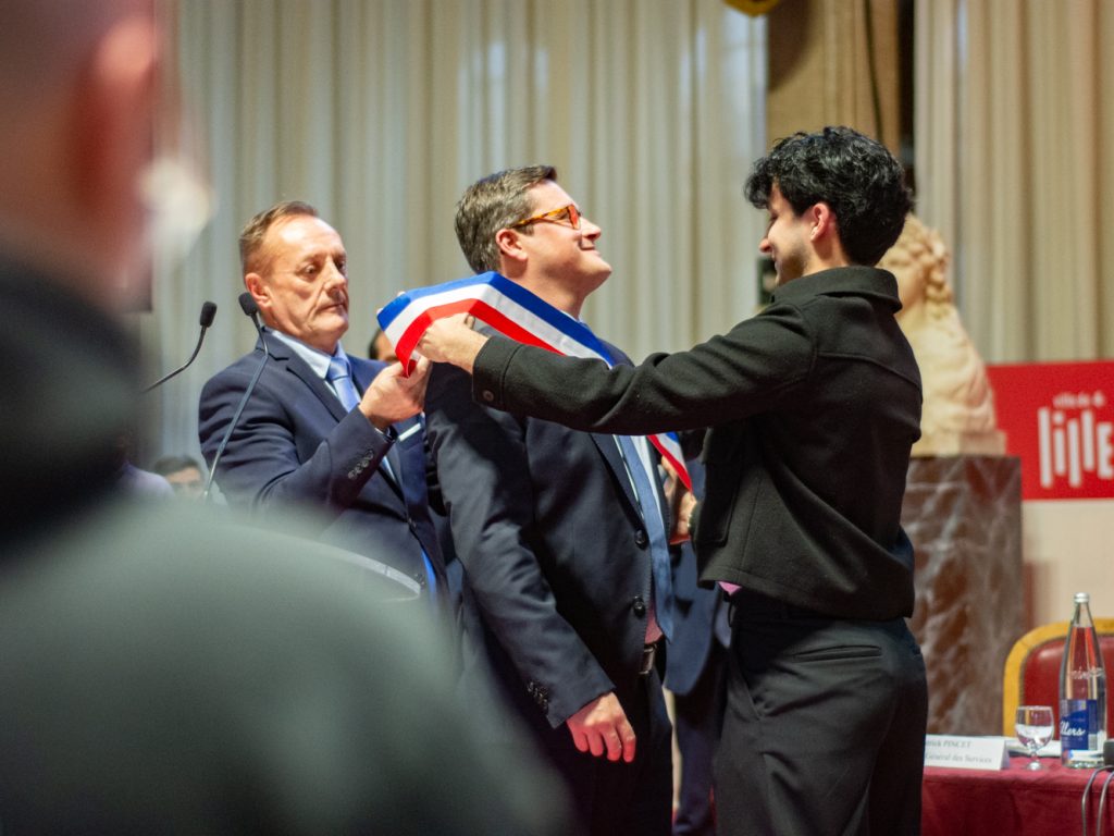 Élu officiellement maire, Arnaud Deslandes mis au défi du changement de méthode