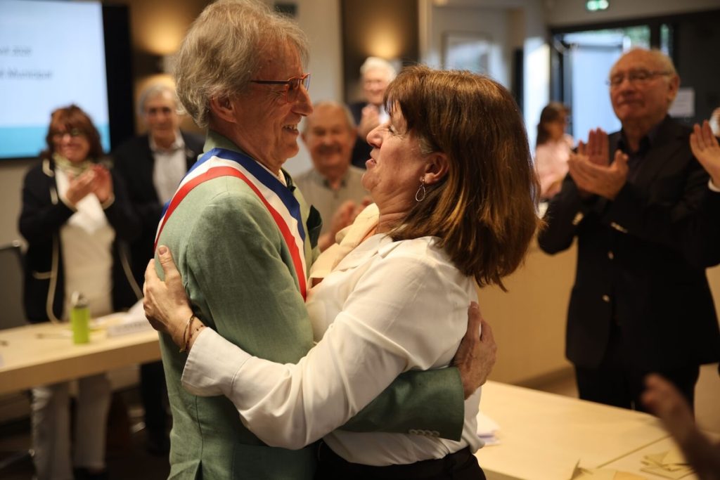 A Sainte‐Foy‐lès‐Lyon, les électeurs ont plébiscité Véronique Sarselli mais héritent d’un maire inconnu