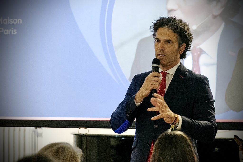 Santiago Muzio, cet avocat lyonnais proche de Marion Maréchal au service de l’Internationale réactionnaire