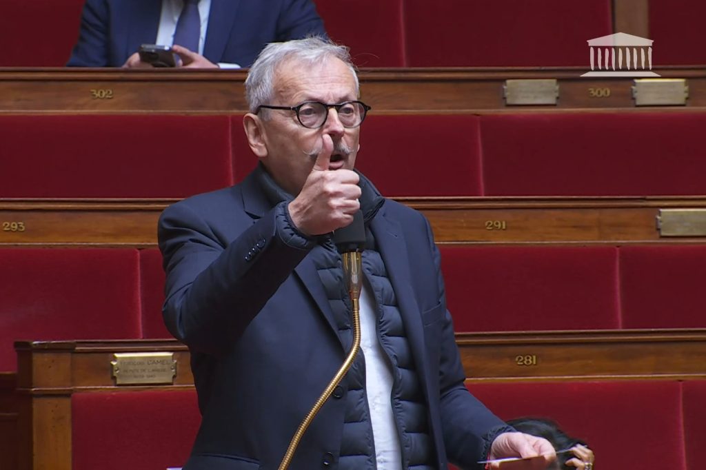 Farceur ou faussaire&nbsp;: un canular contre un député macroniste tourne au désastre pour son auteur