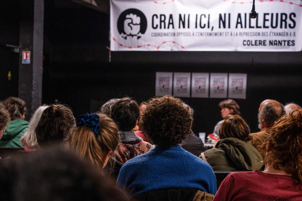 Les avocats forcent la porte du local de rétention administrative de Nantes