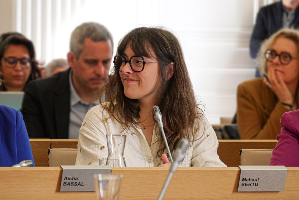 « Bébé Rolland » et pont avec la gauche radicale… qui est Mahaut Bertu, première adjointe à Nantes
