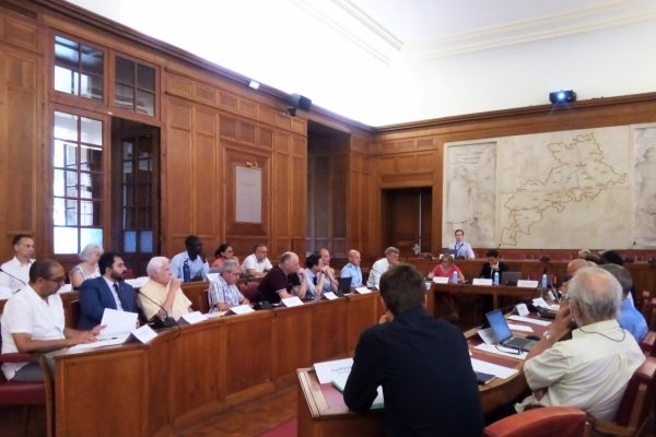 Lutte contre les actes antireligieux&nbsp;: des « assises » bricolées à la&nbsp;hâte