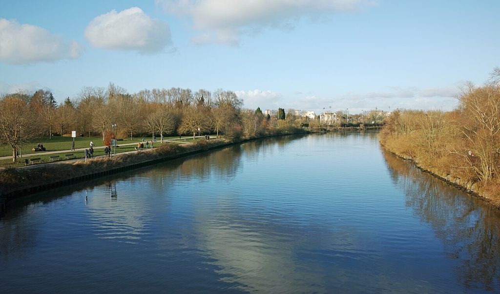 Arsenic, plomb, cuivre, pesticides… Mediacités a recensé les pollutions dans la Deûle près de&nbsp;Lille