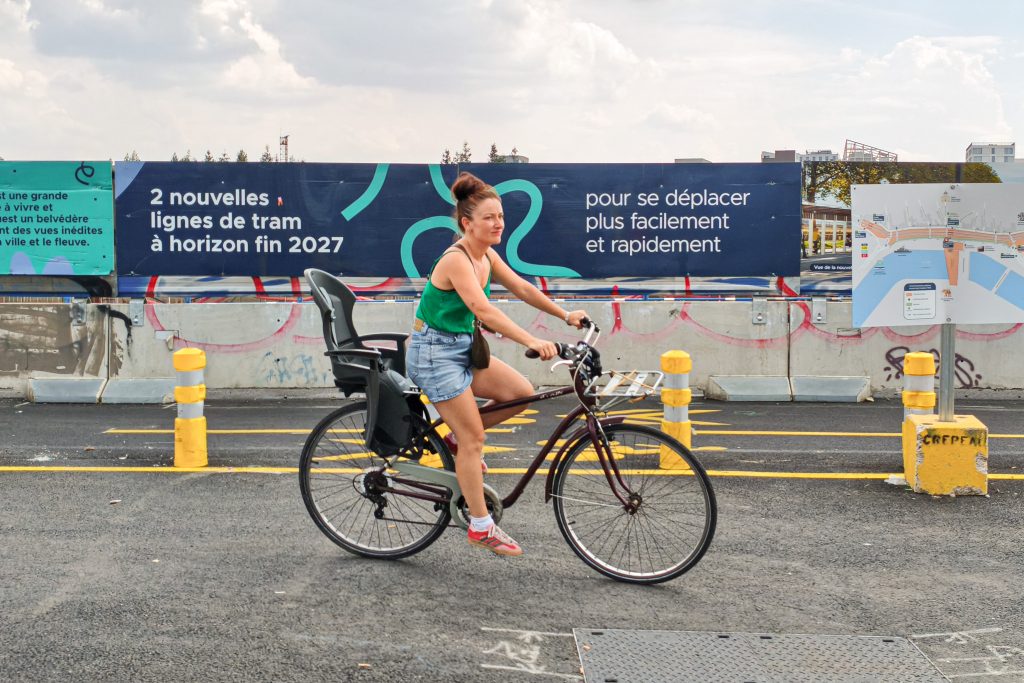 Toujours plus de marche et de vélo, mais la voiture résiste&nbsp;: comment se déplacent les Nantais