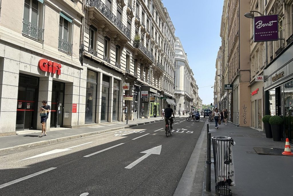 Véronique Sarselli acte le retour de la voiture sur la Presqu’île de&nbsp;Lyon