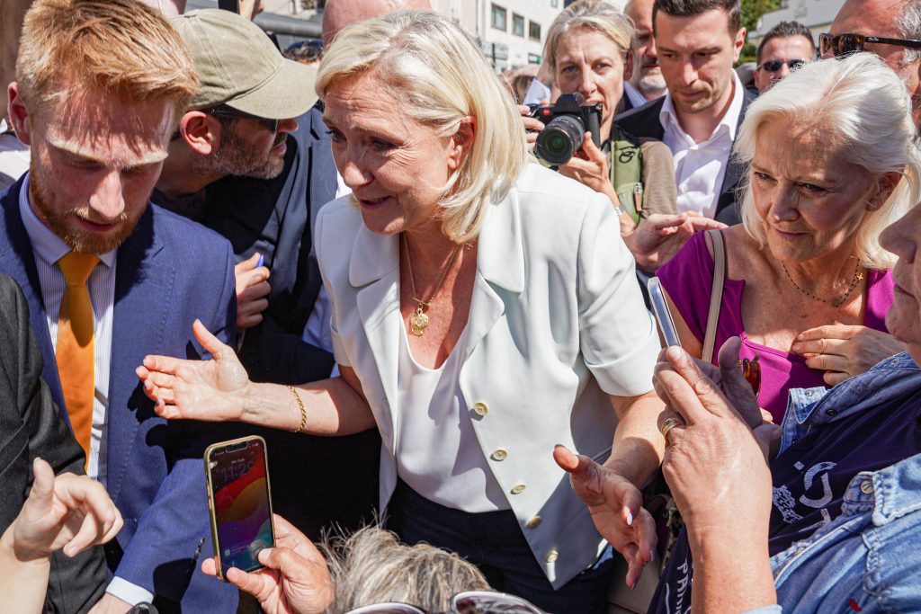 À La Flèche, verrouillage du RN à tous les étages