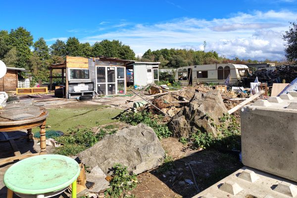 Un mois après les expulsions à Nantes, l’errance des familles roms et l’appréhension des riverains