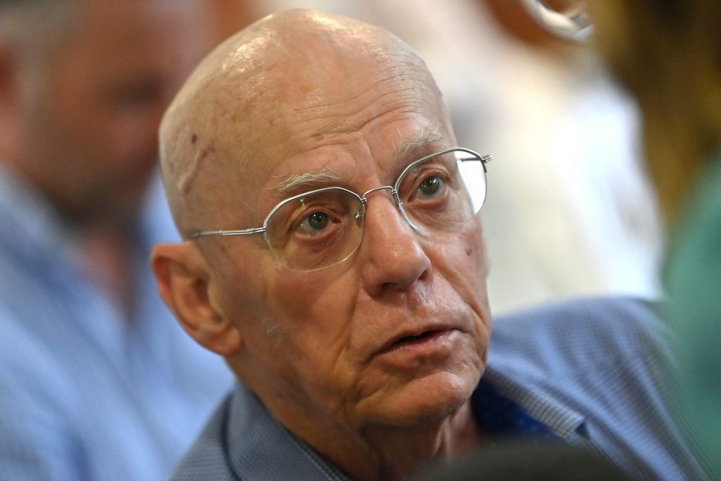 « Vous avez vendu la France aux étrangers »&nbsp;: dans la Loire, le règne d’un maire « sans étiquette » aux obsessions d’extrême droite